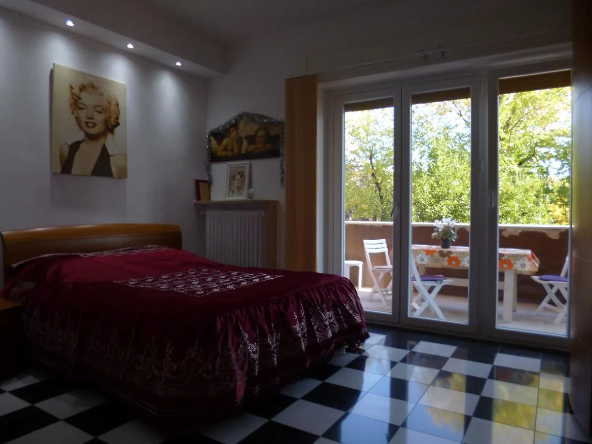 Guest house Alaska Rooms Verona Italy